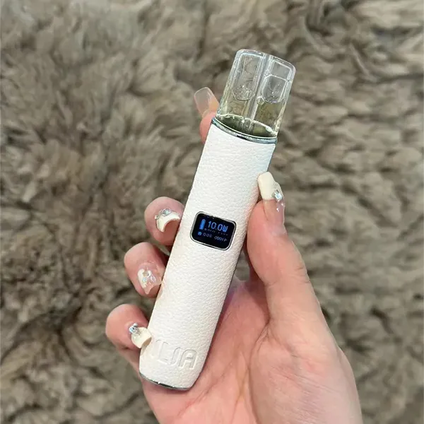 哩亞一代皮革主機 暮雪白